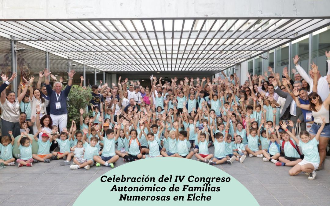 Alrededor de un centenar de familias disfrutan en Elche del IV Congreso Autonómico de familias numerosas